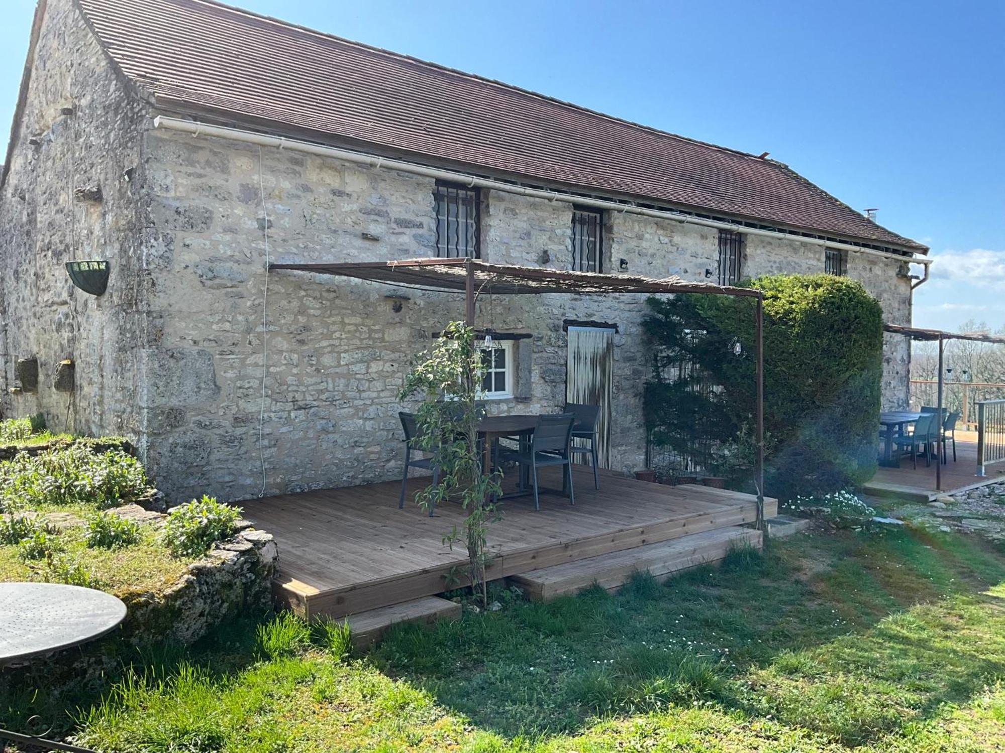 Les Gites Perard Caylus Exterior photo