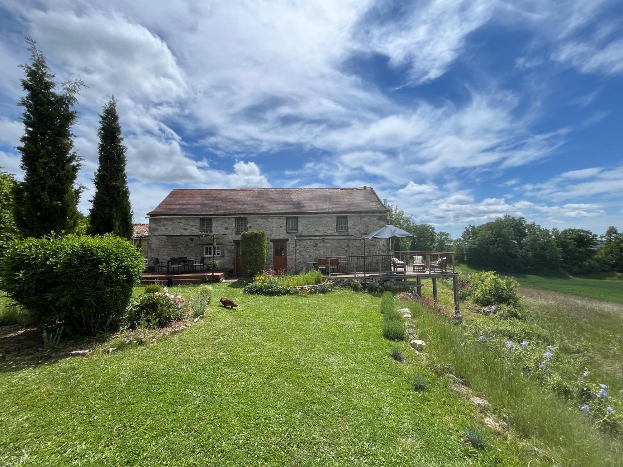 Les Gites Perard Caylus Exterior photo