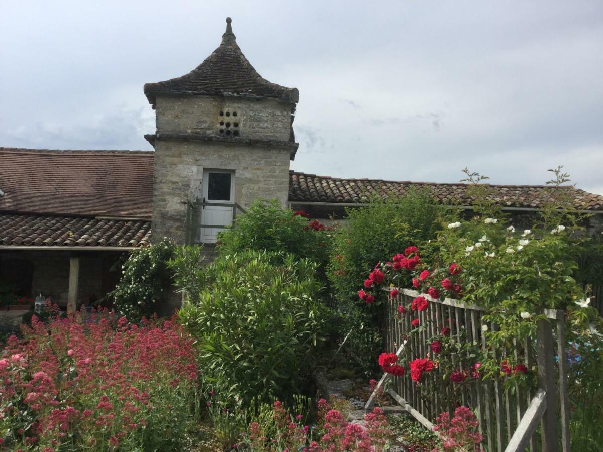 Les Gites Perard Caylus Exterior photo